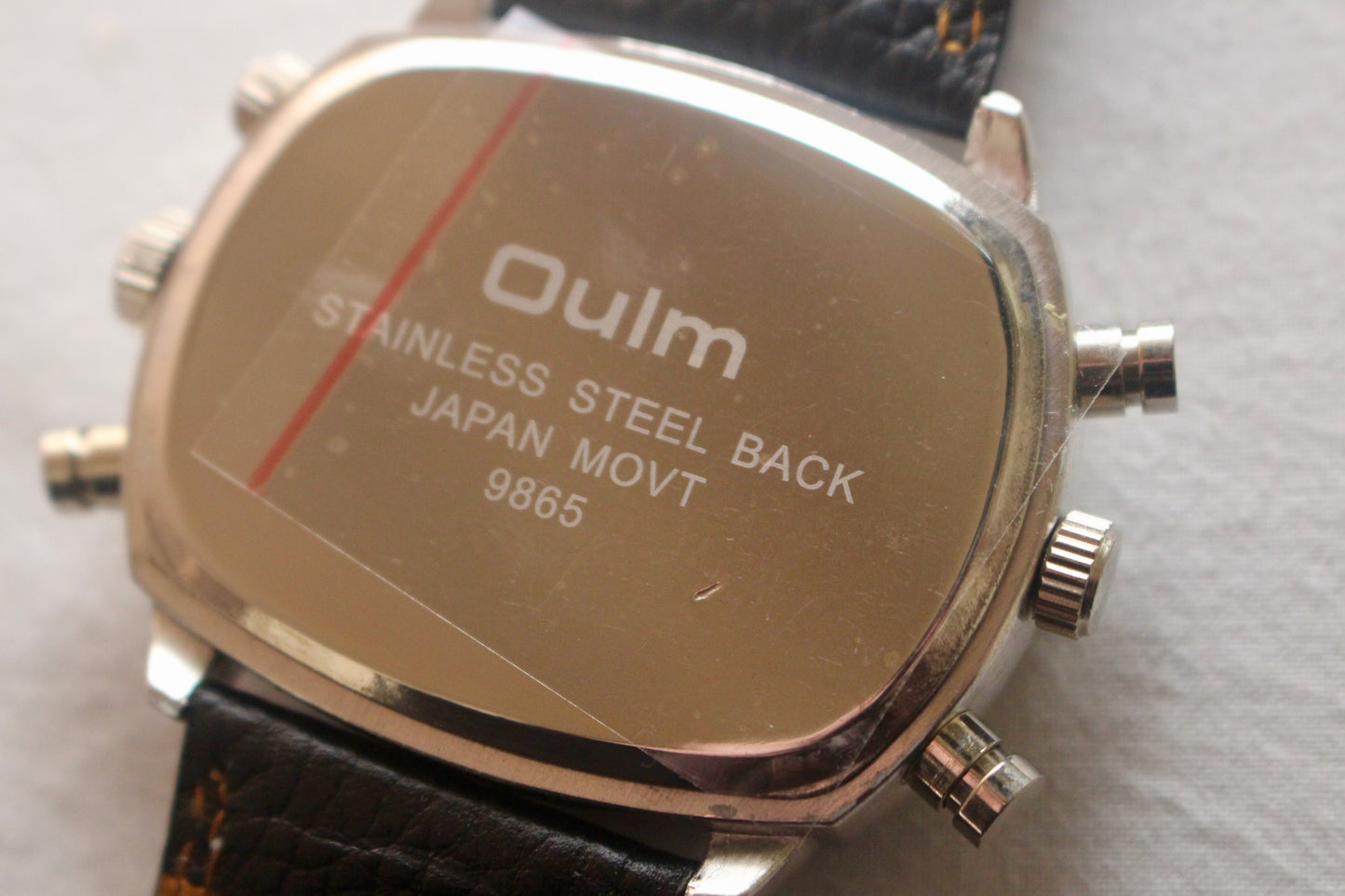 Oulm Oversized Dual Time Zone Men’s Fashion Wrist Watch with Compass