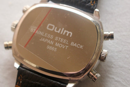 Oulm Oversized Dual Time Zone Men’s Fashion Wrist Watch with Compass