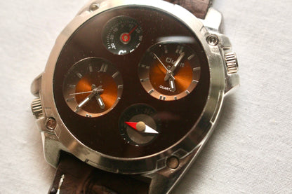 Oulm Round Dual-Movement Unisex Fashion Wrist Watch